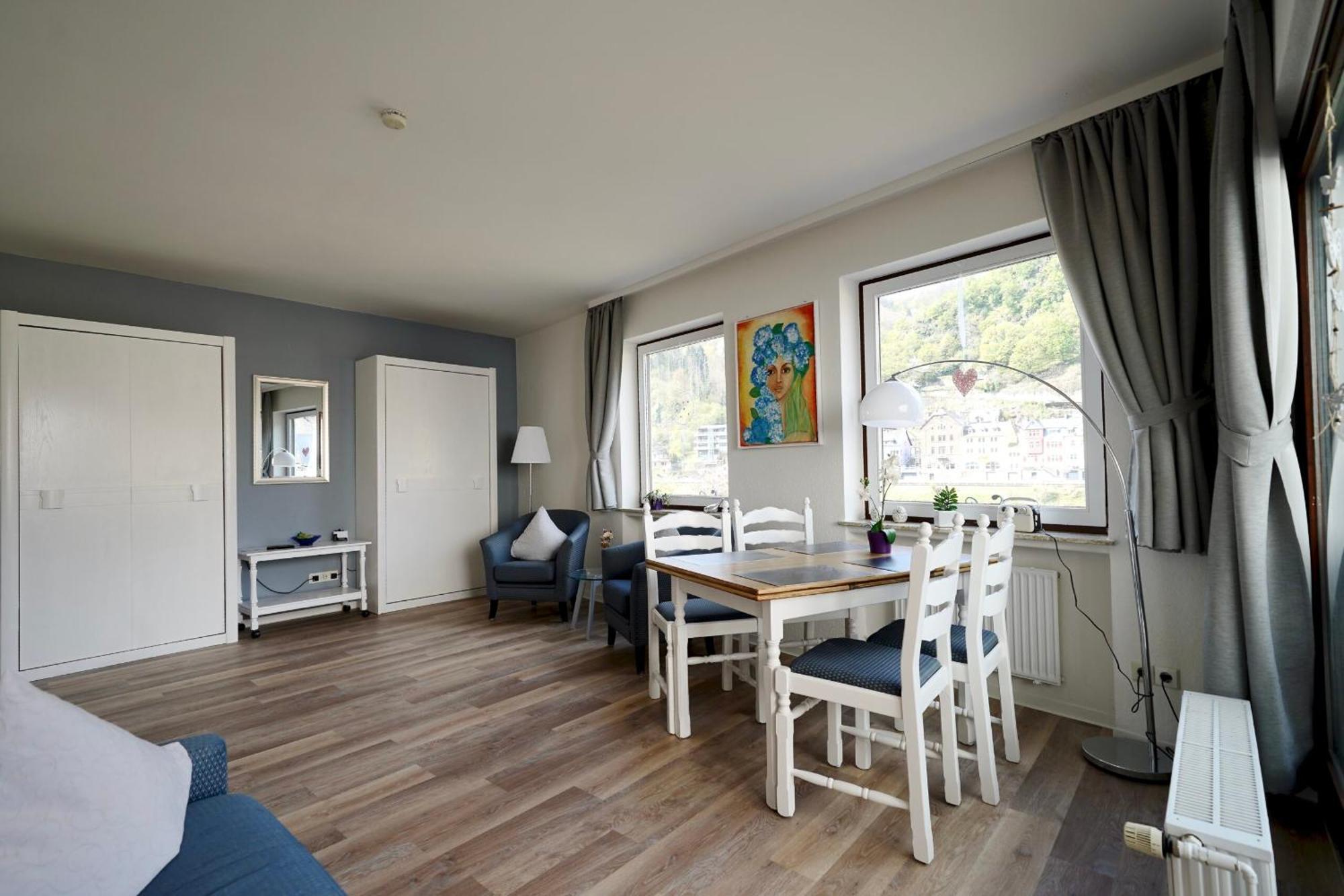 Apartments Haus Daniela Cochem Esterno foto